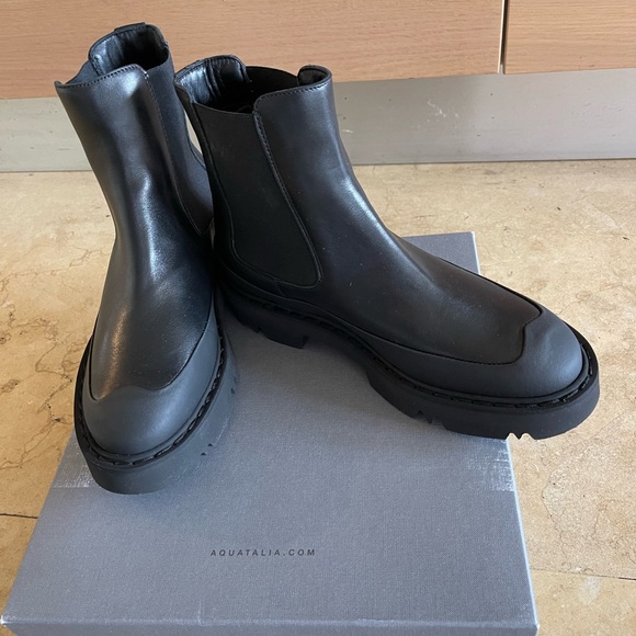 AQUATALIA ANKLE BOOTS